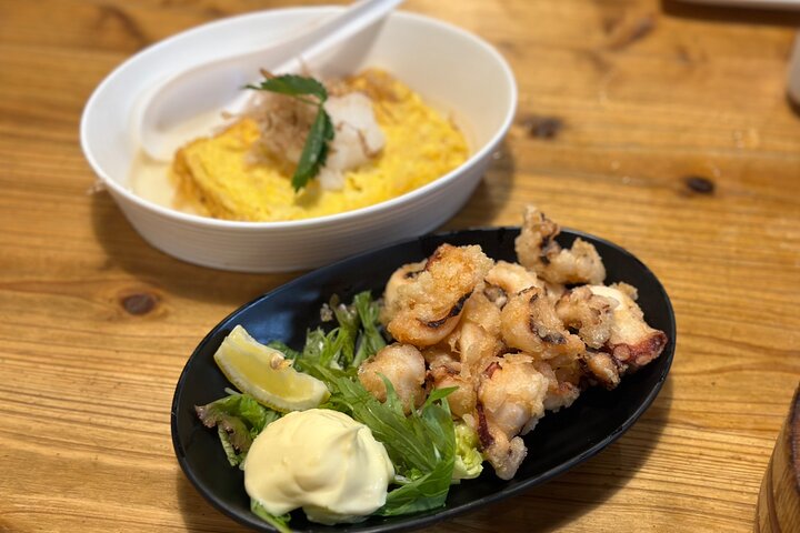 Un tour gastronómico guiado por el distrito de Shinjuku en Tokio, probando platos locales, foto 7 | wizardtrip