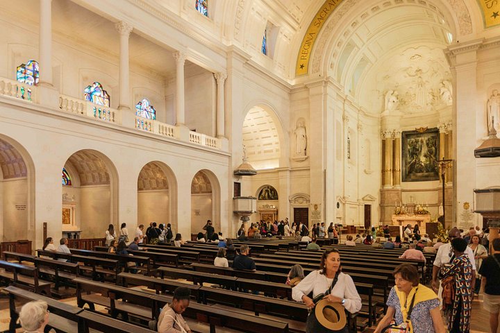 Pelgrimstocht naar Fátima: Heiligdom, dorp van de herderskinderen en religieuze geschiedenis vanuit Lissabon, foto 15 | wizardtrip