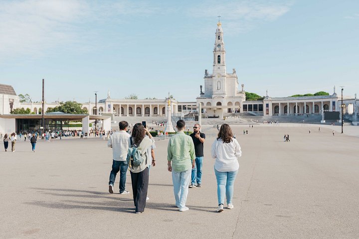 Pelgrimstocht naar Fátima: Heiligdom, dorp van de herderskinderen en religieuze geschiedenis vanuit Lissabon, foto 16 | wizardtrip