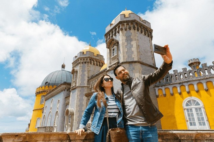 Tour em grupo pequeno explorando os palácios de Sintra, Parque da Pena, Cabo da Roca e Cascais a partir de Lisboa, foto 12 | wizardtrip
