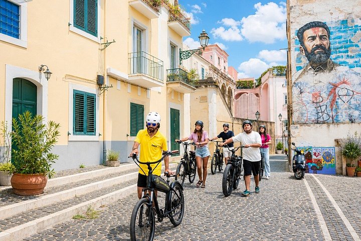 Elektrische fietstocht door de historische straten van Lissabon, met bezienswaardigheden en schilderachtige uitzichtpunten, foto 7 | wizardtrip