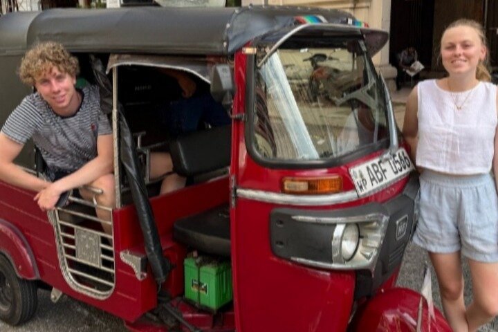 Private tuk-tuk tour exploring Colombo's markets, temples, and landmarks, photo 14 | wizardtrip