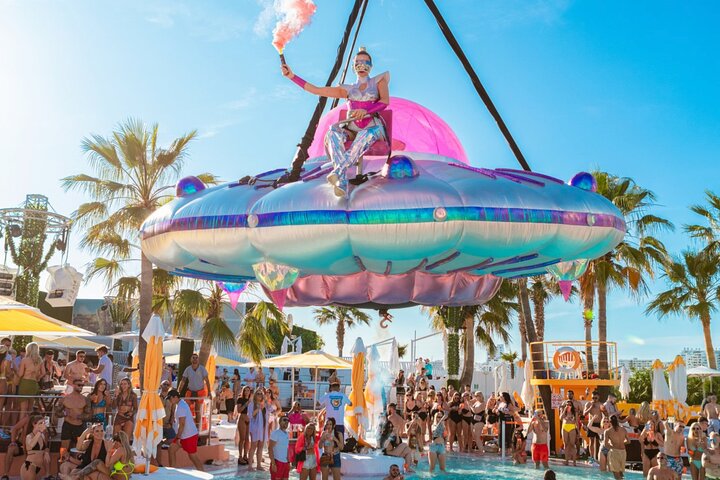 Ibiza Pool Party en Clubtour: O Beach en Eden Club | wizardtrip