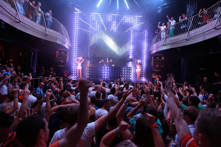 Tour de pool party e club em Ibiza com entrada em O Beach e Eden Club, foto 9 | wizardtrip