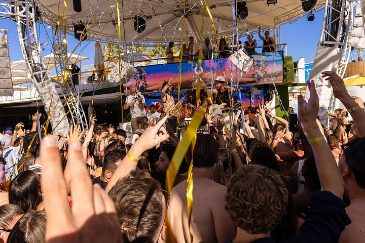 Tour de pool party e club em Ibiza com entrada em O Beach e Eden Club, foto 22 | wizardtrip
