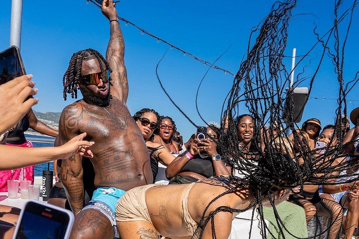 Festbåttur med Hip Hop kun for voksne i Cabo San Lucas med musikk, drinker og havutsikt, foto 17 | wizardtrip