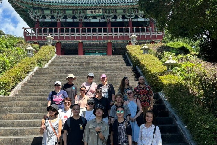 A scenic day tour exploring Jeju's natural beauty, cultural sites, and volcanic landscapes, photo 11 | wizardtrip