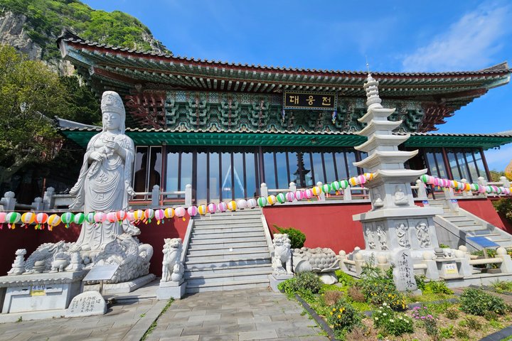 Tour di un giorno intero della bellezza naturale e dei siti culturali dell'isola di Jeju, inclusi il Monte Halla e le cascate, foto 11 | wizardtrip