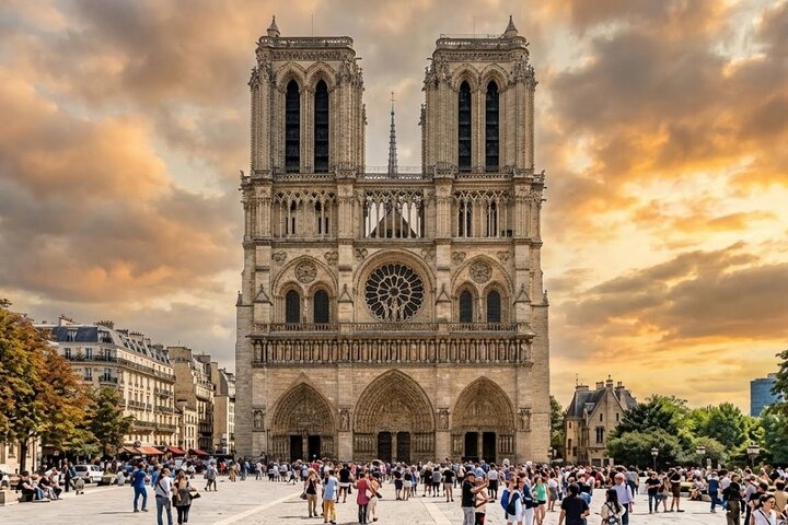 Notre-Dame Interior or Exterior Tour with Scheduled Group Access | wizardtrip