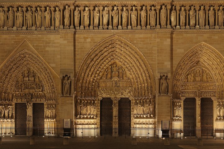 Tour guidato della Cattedrale di Notre-Dame a Parigi, che mostra la sua architettura gotica e la storia, foto 9 | wizardtrip