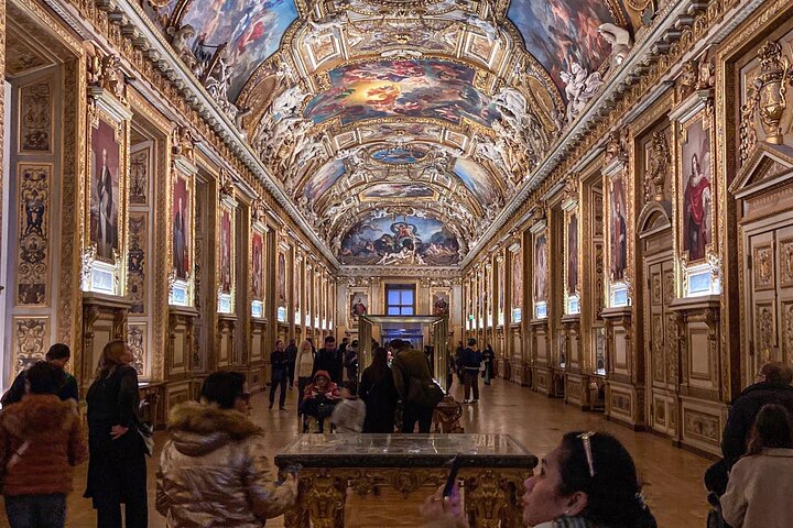 Tour Guidato del Louvre con Accesso Riservato e Capolavori Principali | wizardtrip