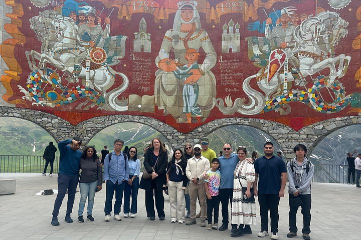 Gita panoramica di un giorno da Tbilisi a Kazbegi, con montagne, fortezze e fiumi, foto 9 | wizardtrip