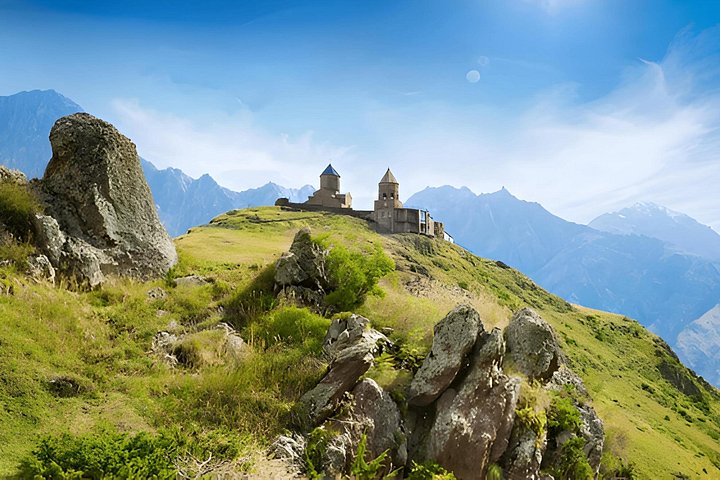 Gita panoramica di un giorno da Tbilisi a Kazbegi, con montagne, fortezze e fiumi, foto 18 | wizardtrip