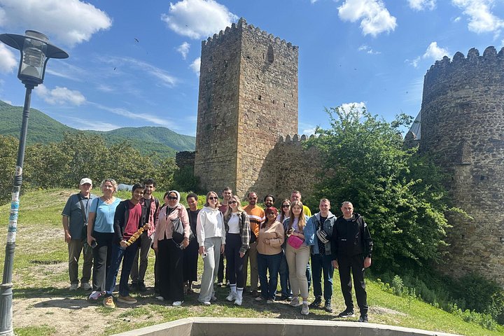 Gita panoramica di un giorno da Tbilisi a Kazbegi, con montagne, fortezze e fiumi, foto 29 | wizardtrip