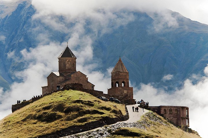Gita panoramica di un giorno da Tbilisi a Kazbegi, con montagne, fortezze e fiumi, foto 35 | wizardtrip
