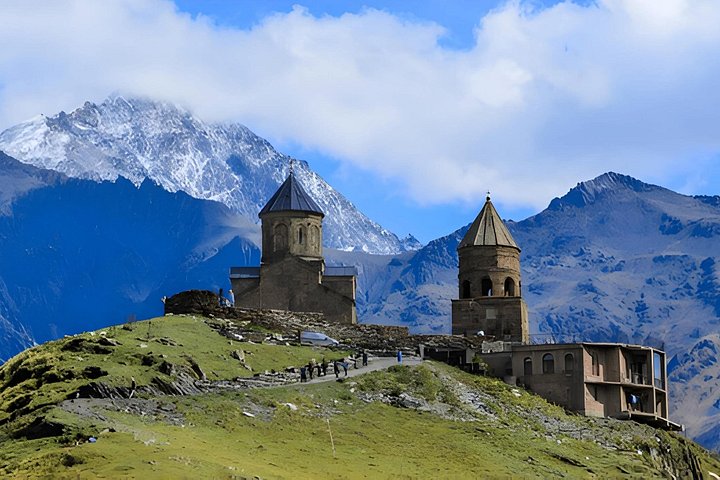 Gita panoramica di un giorno da Tbilisi a Kazbegi, con montagne, fortezze e fiumi, foto 38 | wizardtrip