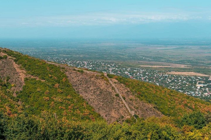 Naturskjønn tur i Kakheti-regionen, Georgia, med Sighnaghi, Bodbe-klosteret og vinsmaking, foto 41 | wizardtrip