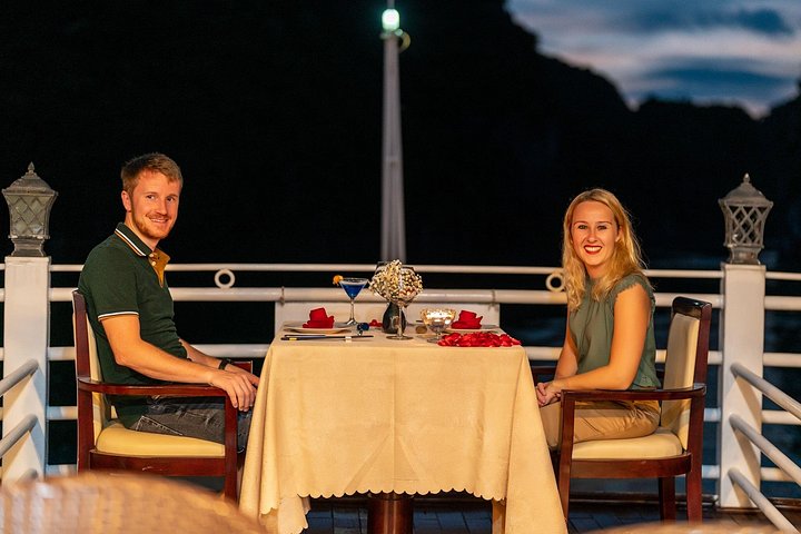 All-inclusive cruise-ervaring in de serene Bai Tu Long Bay, Vietnam, met kajakken en schilderachtige uitzichten, foto 27 | wizardtrip