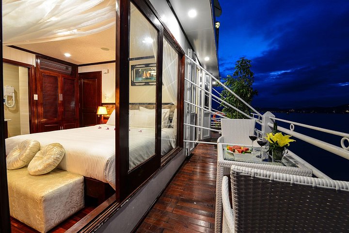 All-inclusive cruise-ervaring in de serene Bai Tu Long Bay, Vietnam, met kajakken en schilderachtige uitzichten, foto 32 | wizardtrip