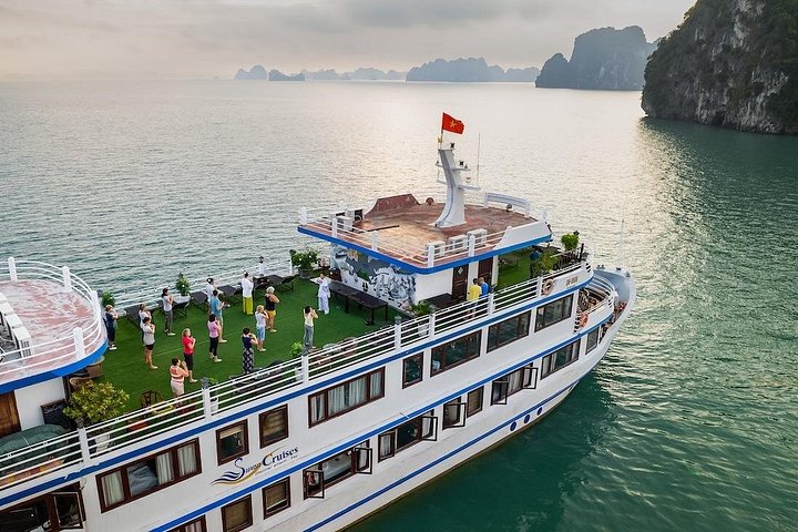 All-inclusive cruise-ervaring in de serene Bai Tu Long Bay, Vietnam, met kajakken en schilderachtige uitzichten, foto 35 | wizardtrip