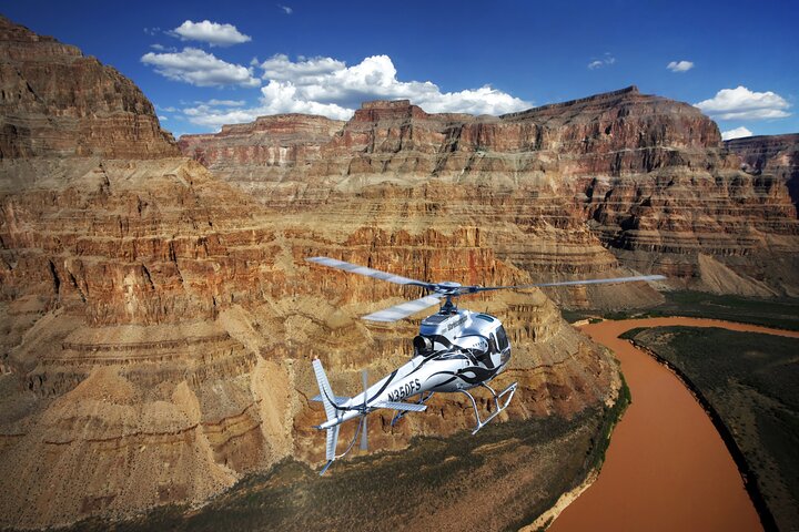 Helikoptertur over Grand Canyon med landing på en Western Ranch og utsikt over Las Vegas, foto 7 | wizardtrip