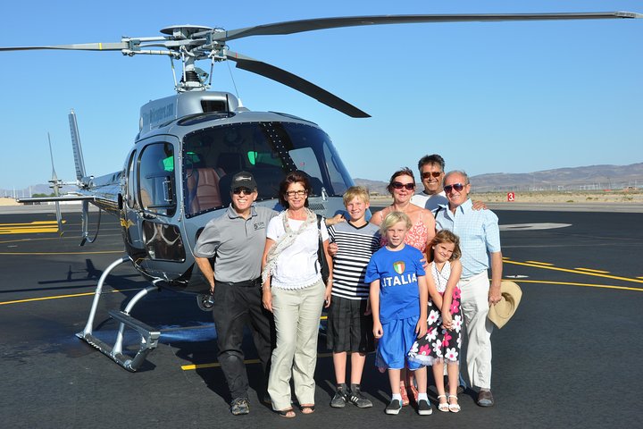 Luxury helicopter tour over the Grand Canyon West Rim from Las Vegas, photo 10 | wizardtrip