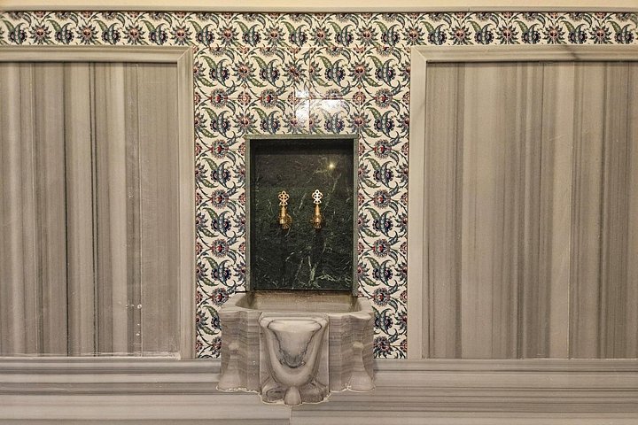 Ervaar een traditioneel Turks bad in het historische Gedikpasa Hamami in Istanbul, met marmeren interieurs en ontspannende rituelen, foto 12 | wizardtrip
