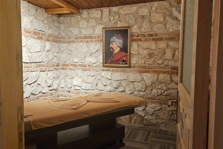 Ervaar een traditioneel Turks bad in het historische Gedikpasa Hamami in Istanbul, met marmeren interieurs en ontspannende rituelen, foto 16 | wizardtrip