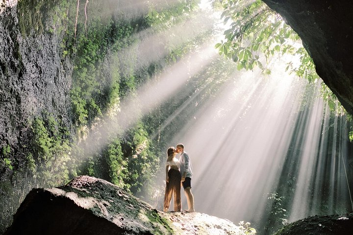Explora el corazón cultural de Ubud: Bosque de Monos, arrozales, cascadas y templos en un tour guiado, foto 8 | wizardtrip