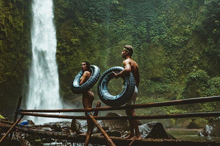Explora el corazón cultural de Ubud: Bosque de Monos, arrozales, cascadas y templos en un tour guiado, foto 11 | wizardtrip