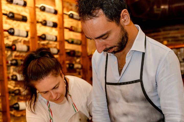 Aula prática de massa e tiramisu em Florença com degustação de vinhos, foto 10 | wizardtrip