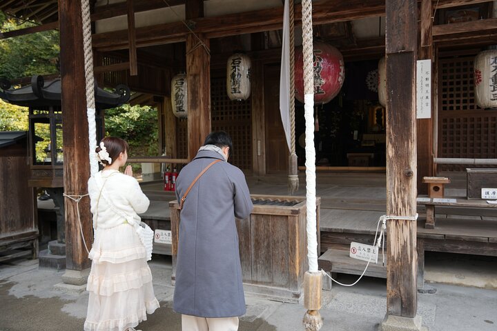 Dagtocht per bus door Kyoto's iconische UNESCO-werelderfgoedsites, waaronder Arashiyama Bamboebos, Gouden Paviljoen, Nijo Castle, Kiyomizu-dera en Fushimi Inari, foto 18 | wizardtrip