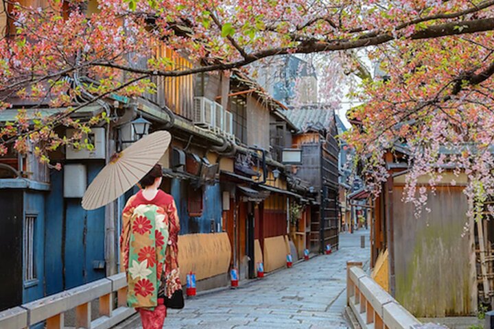 Visite à pied de Gion à Kyoto explorant la culture geisha, les sanctuaires et les rues traditionnelles, photo 7 | wizardtrip