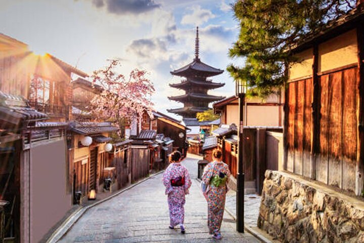 Visite à pied de Gion à Kyoto explorant la culture geisha, les sanctuaires et les rues traditionnelles, photo 15 | wizardtrip