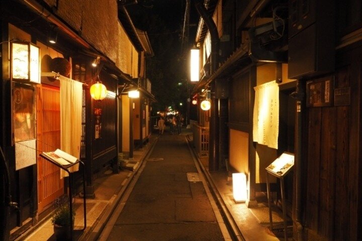 Visite à pied de Gion à Kyoto explorant la culture geisha, les sanctuaires et les rues traditionnelles, photo 24 | wizardtrip