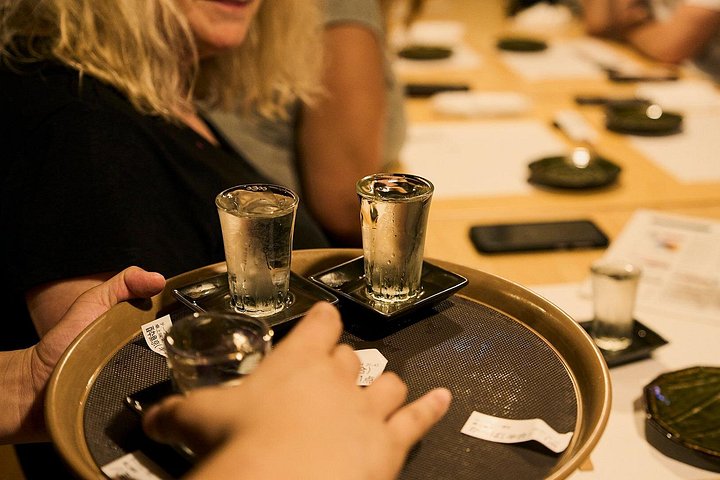 Tour gastronómico guiado por Osaka con diversos platos japoneses e izakayas locales, foto 11 | wizardtrip