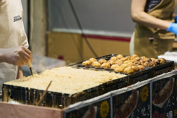 Tour gastronómico guiado por Osaka con diversos platos japoneses e izakayas locales, foto 23 | wizardtrip