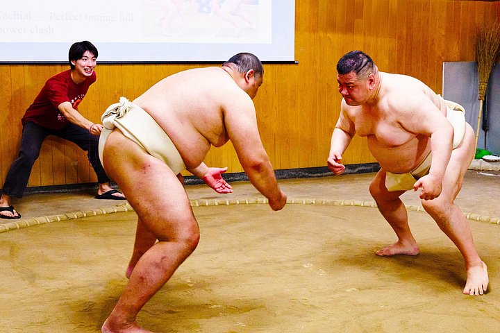 Experimenta la intensidad del sumo en Osaka con demostraciones en vivo y participación del público, foto 10 | wizardtrip