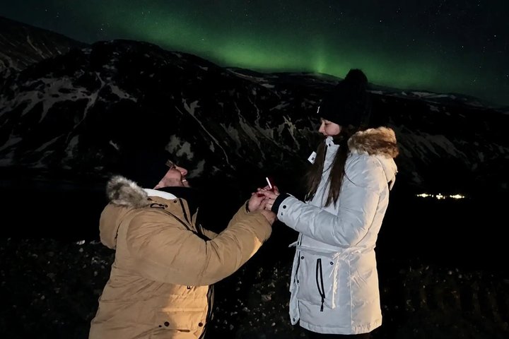 Vivi la magia dell'aurora boreale in un tour 4x4 da Reykjavik, con cioccolata calda e pasticcini, foto 8 | wizardtrip