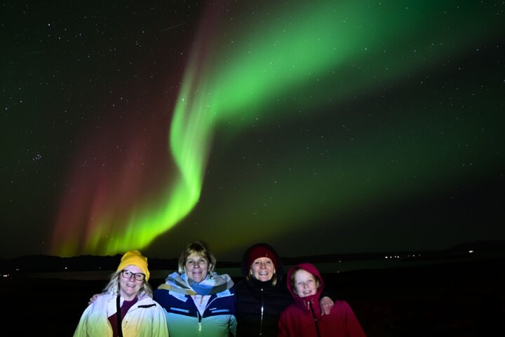 Vivi la magia dell'aurora boreale in un tour 4x4 da Reykjavik, con cioccolata calda e pasticcini, foto 10 | wizardtrip