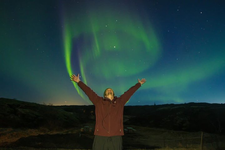 Vivi la magia dell'aurora boreale in un tour 4x4 da Reykjavik, con cioccolata calda e pasticcini, foto 16 | wizardtrip
