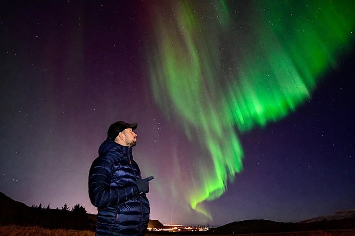 Vivi la magia dell'aurora boreale in un tour 4x4 da Reykjavik, con cioccolata calda e pasticcini, foto 18 | wizardtrip
