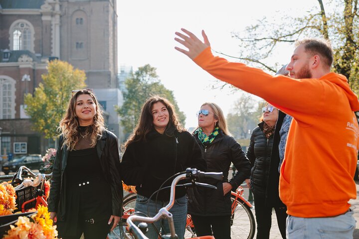 Guidad cykeltur som utforskar Amsterdams historiska kanaler, landmärken och parker, foto 6 | wizardtrip