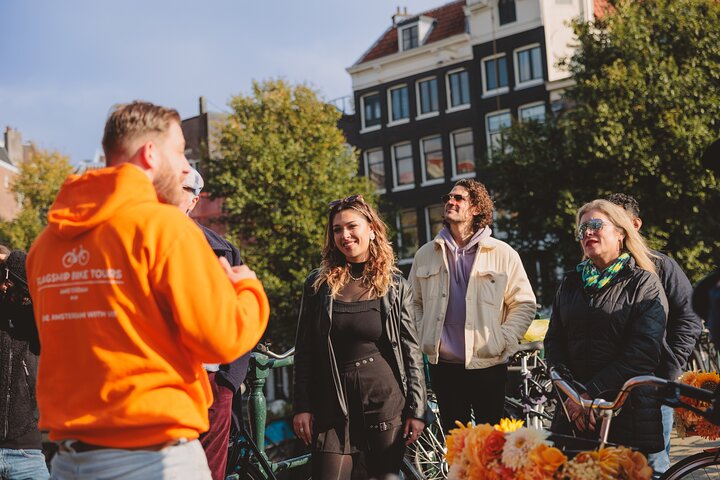 Guidad cykeltur som utforskar Amsterdams historiska kanaler, landmärken och parker, foto 10 | wizardtrip