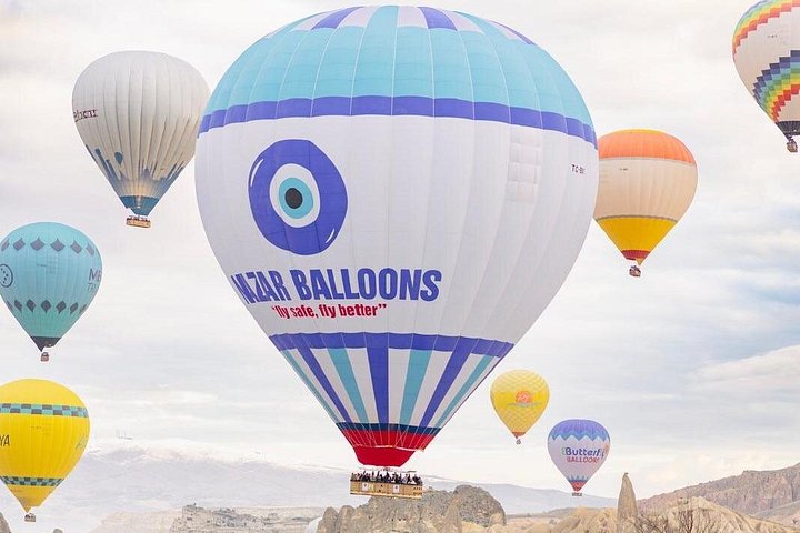 Volo in mongolfiera sopra le valli uniche della Cappadocia all'alba, foto 10 | wizardtrip