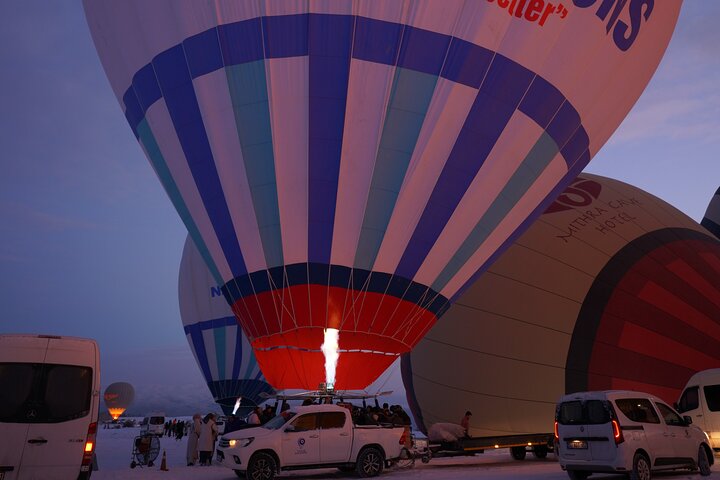 Volo in mongolfiera sopra le valli uniche della Cappadocia all'alba, foto 14 | wizardtrip