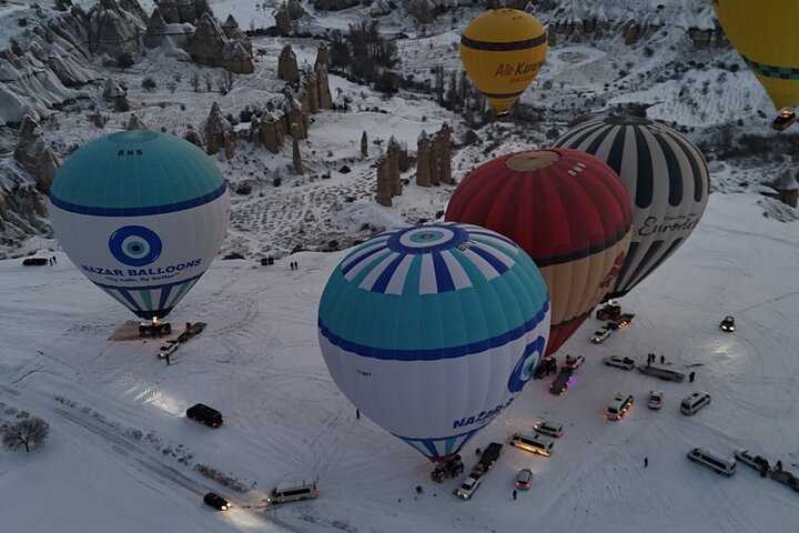 Volo in mongolfiera sopra le valli uniche della Cappadocia all'alba, foto 19 | wizardtrip
