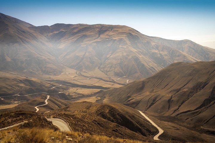 Naturskøn tur til Cachi fra Salta, Argentina, med bjerge, ørken og kolonial by, foto 14 | wizardtrip