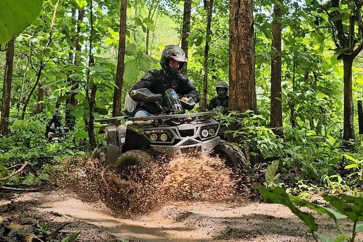 Sticky Waterfall ATV und Wildwasser-Rafting Abenteuer | wizardtrip