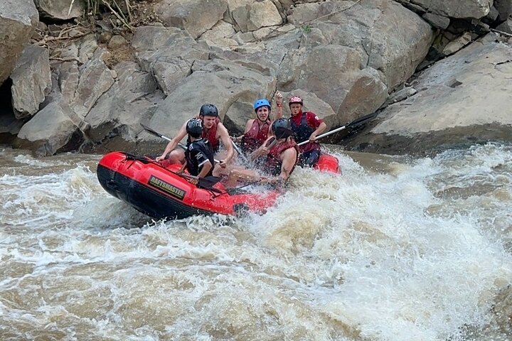 Geniet van een dag vol avontuur met de Sticky Waterfall, ATV-ritten en wildwaterraften nabij Chiang Mai, foto 10 | wizardtrip